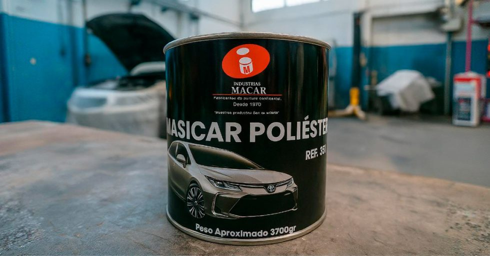 Masilla poliéster con catalizador